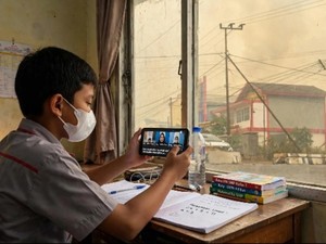 Listrik di Kobar Padam Bergilir, Siswa Kesulitan PJJ