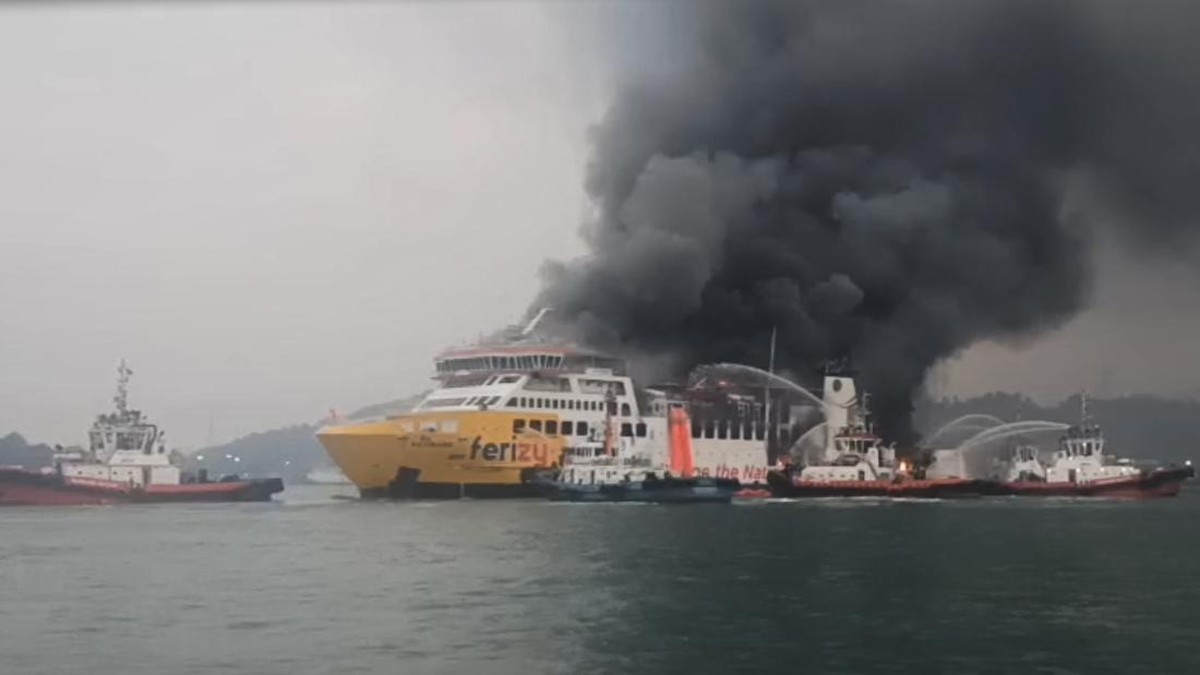 KMP Batumandi Terbakar, Bos ASDP Sampaikan Permintaan Maaf