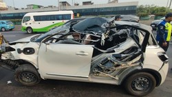 Perkara e-Toll Jatuh Berujung Tabrakan Beruntun Mobil Listrik di Tol Ancol