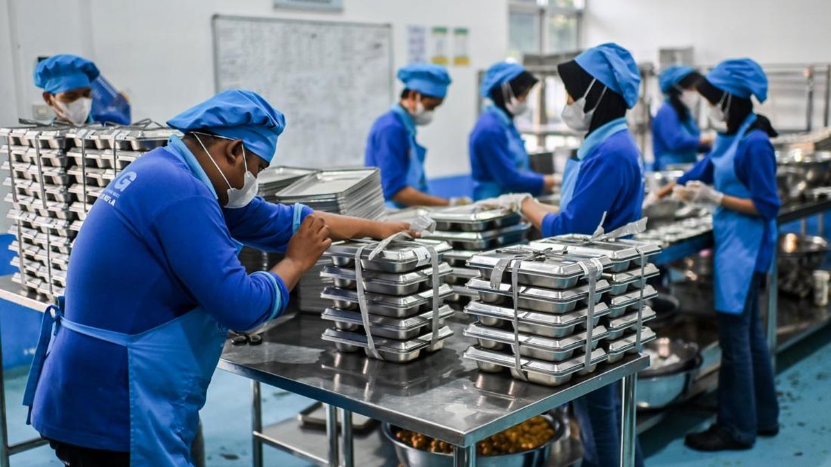 RI Mau Contoh Jepang &amp; Italia Bikin MBG Prasmanan — NadiKabar.com