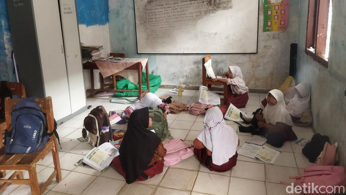 Ilustrasi berita Nasional: SDN Banjarwangi Kekurangan Kelas, Pemkab Pandeglang Janji Segera Cari Solusi