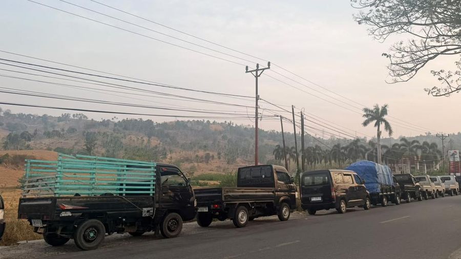 Antrean BBM mengular di beberapa titik SPBU sepanjang Buol, Sulawesi Tengah, hingga Gorontalo, Rabu (21/10/2026).