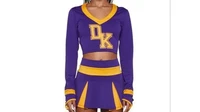 Kostum Halloween Bareng Teman ala Jennifer's Body? Coba Seragam Cheerleader Ini