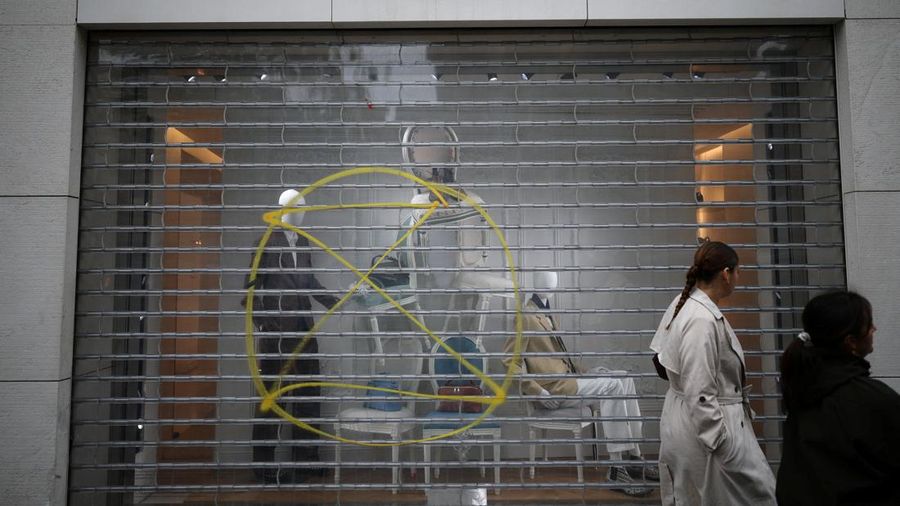 FRANCE-PROTEST/STORES