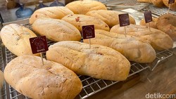 GRAMPS: Cicip Salt Bread hingga Cranberry Cheese di Bakery Milik Resto Sunda