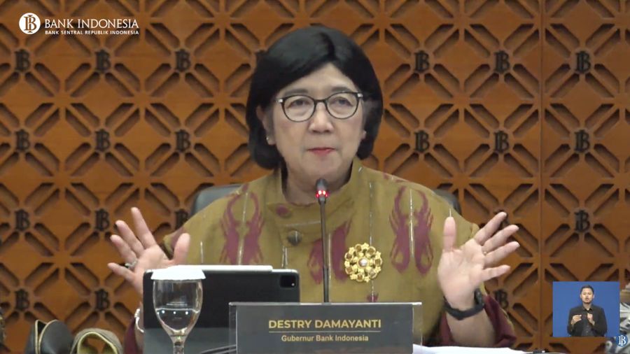 Gubernur Bank Indonesia, Destry Damayanti saat menyampaikan Hasil Rapat Dewan Gubernur Bulanan Bulan Oktober 2026 Cakupan Triwulanan dan Tahunan di Gedung Bank Indonesia, Jakarta, Rabu (21/10/2026). (Tangkapan Layar Youtube/Bank Indonesia)