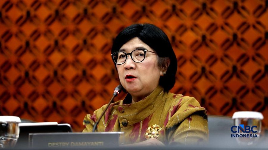 Gubernur Bank Indonesia, Destry Damayanti saat menyampaikan Hasil Rapat Dewan Gubernur Bulanan Bulan Oktober 2026 Cakupan Triwulanan dan Tahunan di Gedung Bank Indonesia, Jakarta, Rabu (21/10/2026). (CNBC Indonesia/Tri Susilo)