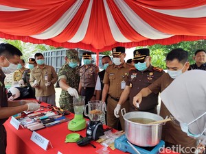 Kejari Balikpapan Musnahkan Sabu hingga Kembalikan 7 Motor