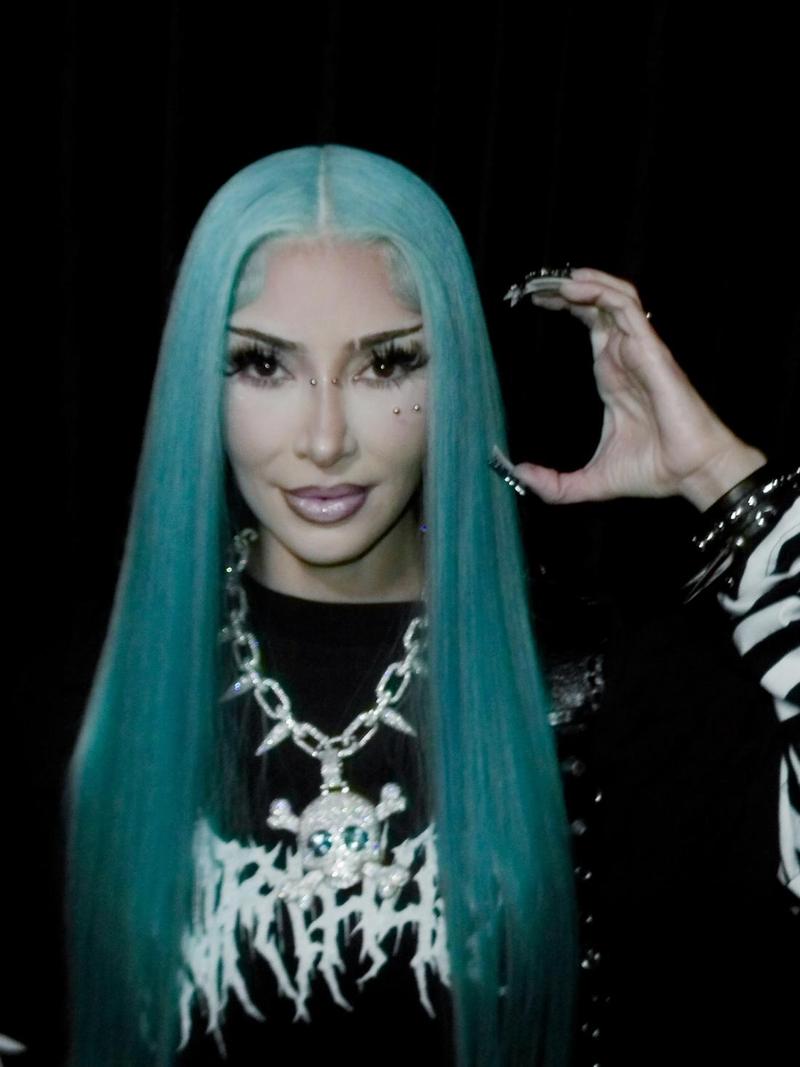 Kim Kardashian Cosplay Jadi Putrinya Sendiri untuk Halloween, Bikin Pangling