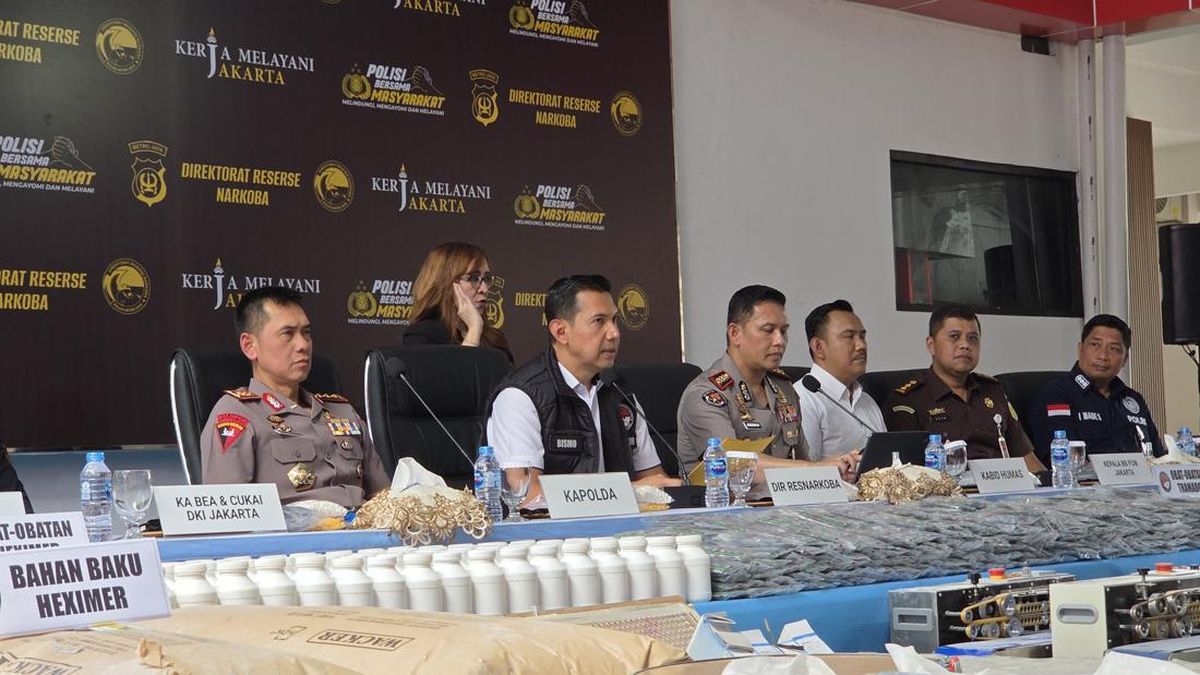 Polda Metro Ungkap Peran 16 Tersangka Pabrik Tramadol Ilegal di Sukoharjo — NadiKabar.com