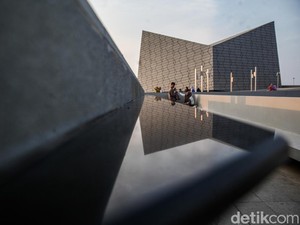Terpopuler: Megahnya Masjid Apung Ancol, Salat dengan View Laut 