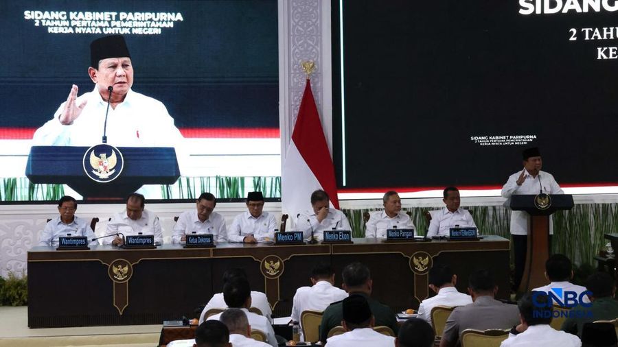 Presiden Prabowo Subianto memimpin Sidang Kabinet Paripurna (SKP) di Istana Merdeka, Jakarta,  Rabu (21/10/2026). (CNBC Indonesia/Muhammad Sabki)