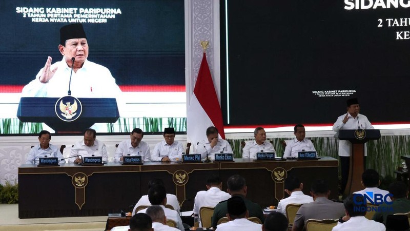 Presiden Prabowo Subianto memimpin Sidang Kabinet Paripurna (SKP) di Istana Merdeka, Jakarta,  Rabu (21/10/2026). (CNBC Indonesia/Muhammad Sabki)
