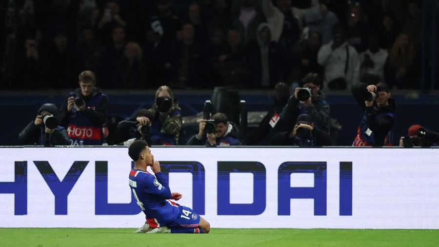 Soccer Football - UEFA Champions League - Paris St Germain v FC Barcelona - Parc des Princes, Paris, France - October 20, 2026  Paris St Germain's Desire Doue celebrates scoring their first goal REUTERS/Stephane Mahe