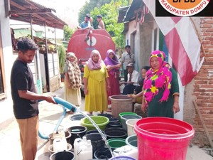 Kemarau Ekstrem, 2 Desa di Dompu Disuplai Air Bersih hingga 5 Kali Sehari