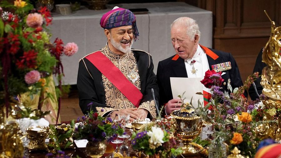 The Sultan of Oman, Sultan Haitham bin Tariq al Said, and Britain's King Charles attend the state banquet for the Sultan of Oman, at Windsor Castle, in Windsor, Britain, October 20, 2026.    Jordan Pettitt/Pool via REUTERS     TPX IMAGES OF THE DAY