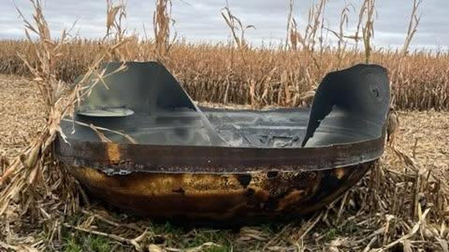Kantor Sheriff Stevens County menerima panggilan telepon mengenai sisa-sisa luar negeri yang ditemukan di sawah jagung di Scott Township yang dirilis 14 Oktober 2026. (Facebook/StevensCountySheriffsOffice)