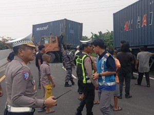 Tabrakan Beruntun 4 Truk di Tol Medan, 1 Orang Luka