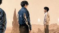 Outfit Harian Terasa Monoton? Coba Tambahkan Tracktop Jaket Untuk Gaya Kasual