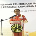 Menko Hilirisasi dan Transisi Energi dan Menteri ESDM Bahlil Lahadalia saat menyampaikan sambutan dalam Peresmian Penerimaan Gas JNE#6 dan Fasilitas Produksi Lapangan Maha pada Kamis (22/10/2026). (Tangkapan Layar Youtube/KementerianESDM)