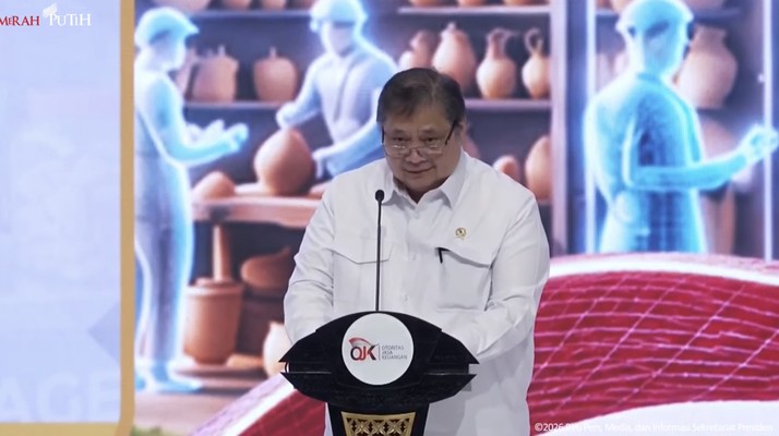Menteri Koordinator Perekonomian, Airlangga hartarto memberi laporan kepada Presiden dalam Rakornas TPAKD Tahun 2026, Jakarta, 22 Oktober 2026. (Tangkapan Layar Youtube/Sekretariat Presiden RI)