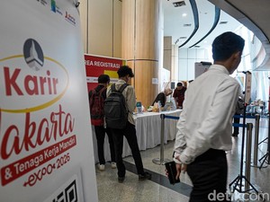 Curhatan Sulitnya Warga Dapat Kerja: Lamaran Tak Dilirik-Terganjal Usia