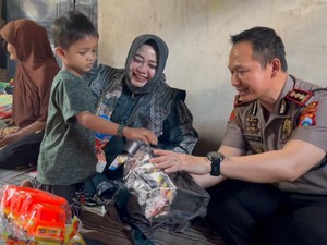 Plt Bupati Ponorogo Akan Dukung 4 Anak yang Ibunya Meninggal di Motor
