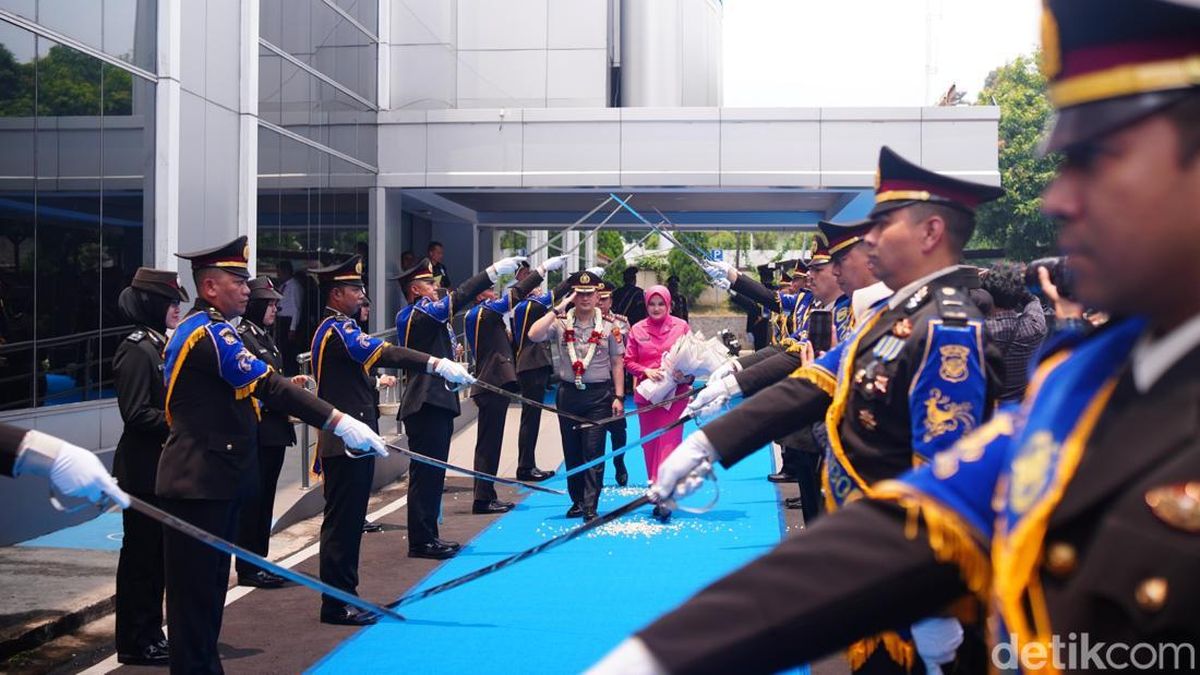 Polres Bogor Gelar Parade Penyambutan Kapolres Baru AKBP Arfan Zulkan — NadiKabar.com