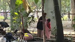 Sederet Fakta Bocah Dipaksa Ngamen Badut di Bandung