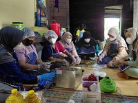 50 Istri Petani di Sorong Rintis Usaha Pangan Bersama Tim Patriot