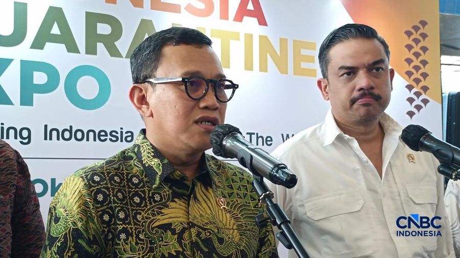 Kepala Badan Karantina (Barantin) Abdul Kadir Karding bersama Menteri UMKM Maman Abdurrahman saat konferensi pers Indonesia Quarantine Expo 2026 di Smesco, Jakarta, Jumat (23/10/2026). (CNBC Indonesia/Martyasari Rizky)