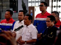 Menteri ESDM, Bahlil Lahadalia saat meninjau Kilang Balikpapan