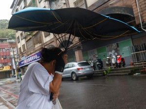 Ngeri Kondisi di Jepang dan Taiwan Gara-gara Terjangan Topan Champi
