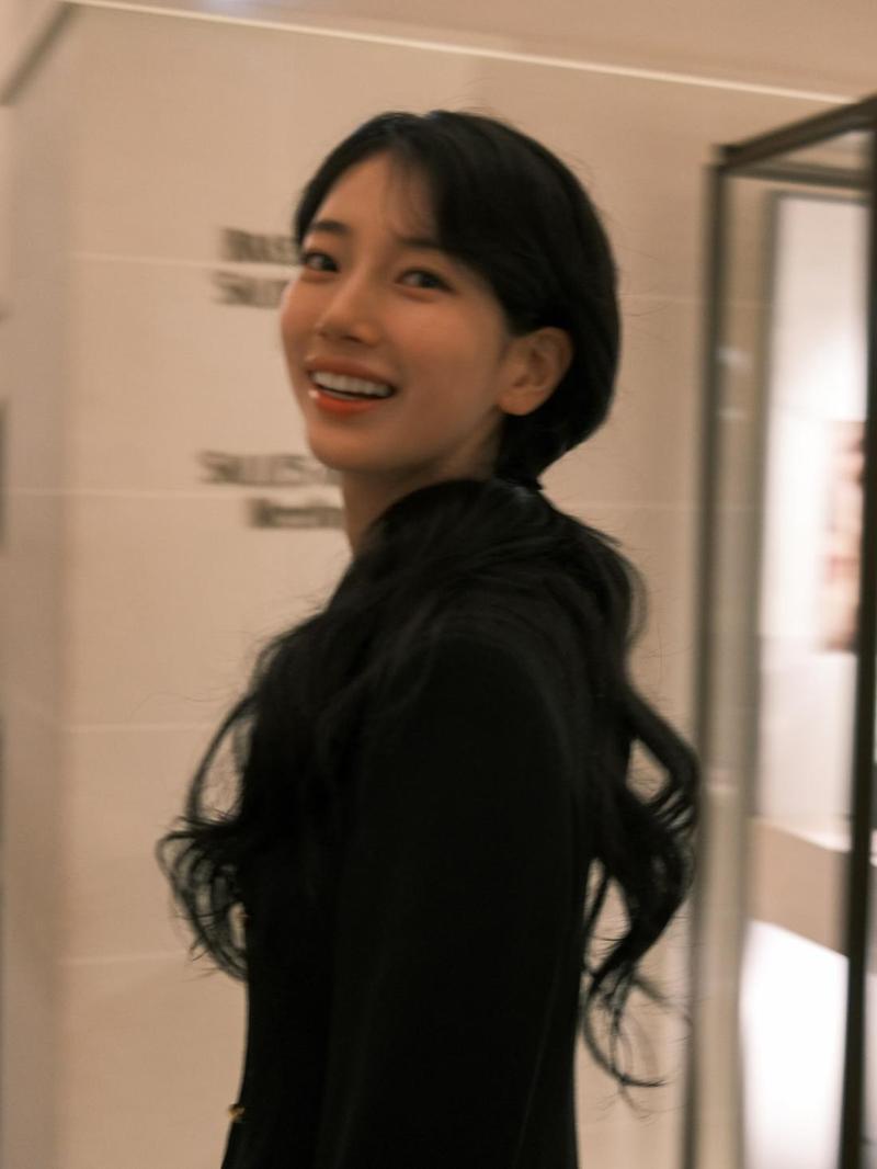 Viral Hyunbaek Core: Tren Fashion Korea Tampil Rich Girl ala Suzy