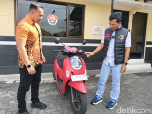 Viral Wanita Magelang Niat Maling Motor Teman di Salon Pakai Pikap