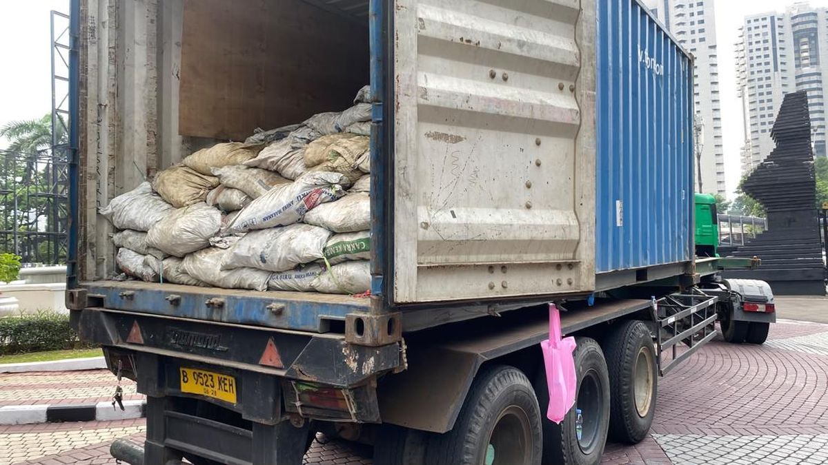 Polda Metro Bongkar Pengiriman 54 Ton Galena di Jakut, 5 Orang Ditangkap — NadiKabar.com
