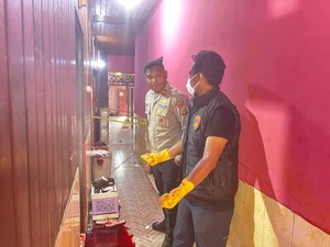 Pria-Wanita Dianiaya Sadis di Kamar THM Nabire, 1 Orang Tewas