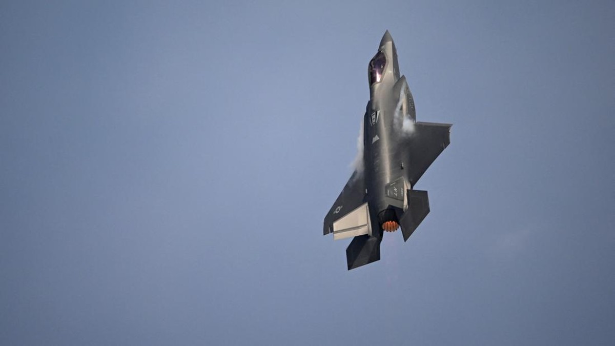 Korea Makin Panas, Korut Murka Latihan Jet Tempur Siluman AS-Korsel