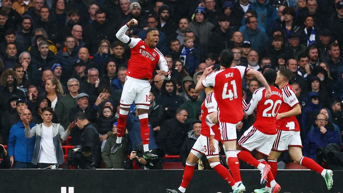 Arsenal Vs Everton: Konsa Bawa The Gunners Unggul di Babak I — NadiKabar.com