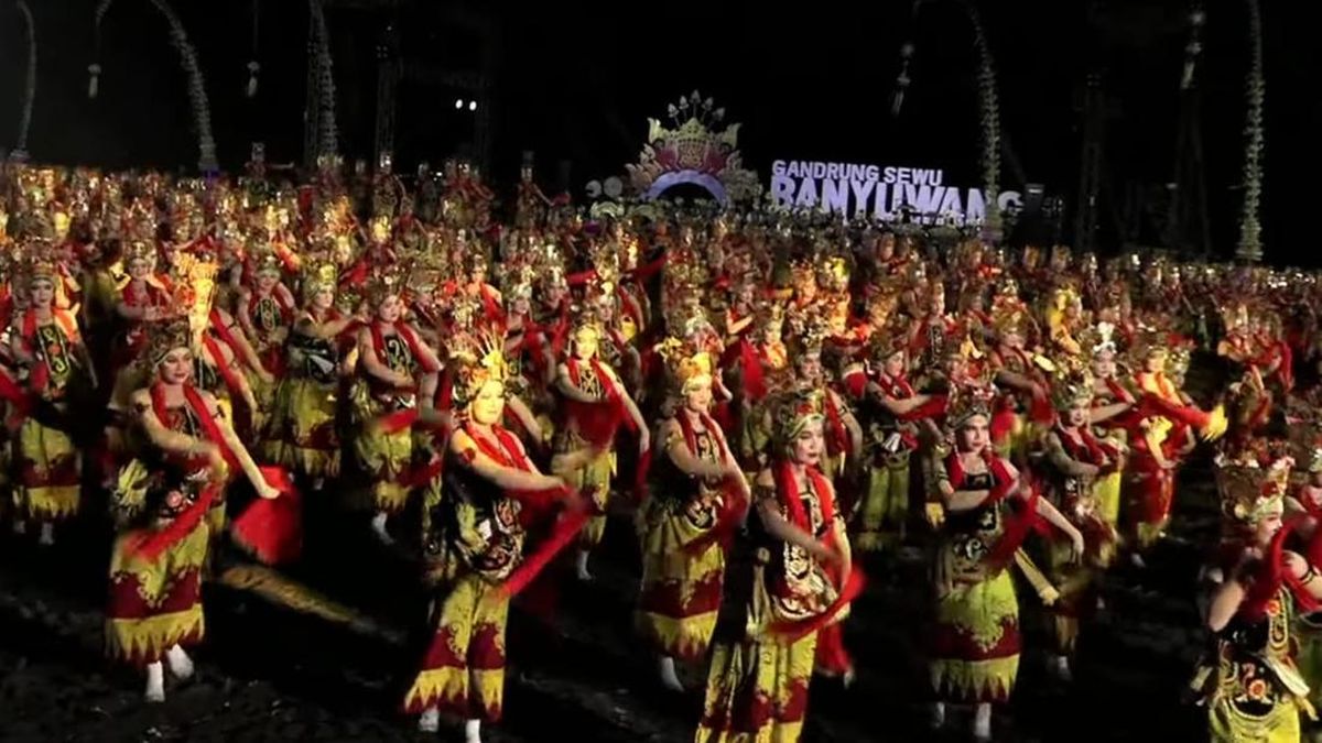 Siswi Sekolah Rakyat Tampil Memukau di Festival Gandrung Sewu 2026 — NadiKabar.com
