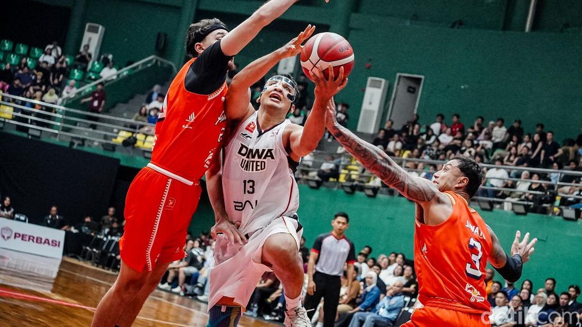 Dewa United Tekuk Pelita Jaya 61-59, Comeback Dramatis — NadiKabar.com