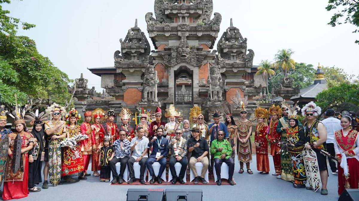 Meriah! Festival Negeri Kami Satukan 38 Provinsi di 1 Panggung — NadiKabar.com