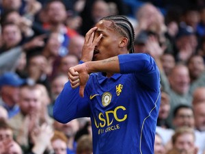 Joao Pedro Absen, Chelsea pun Mejan