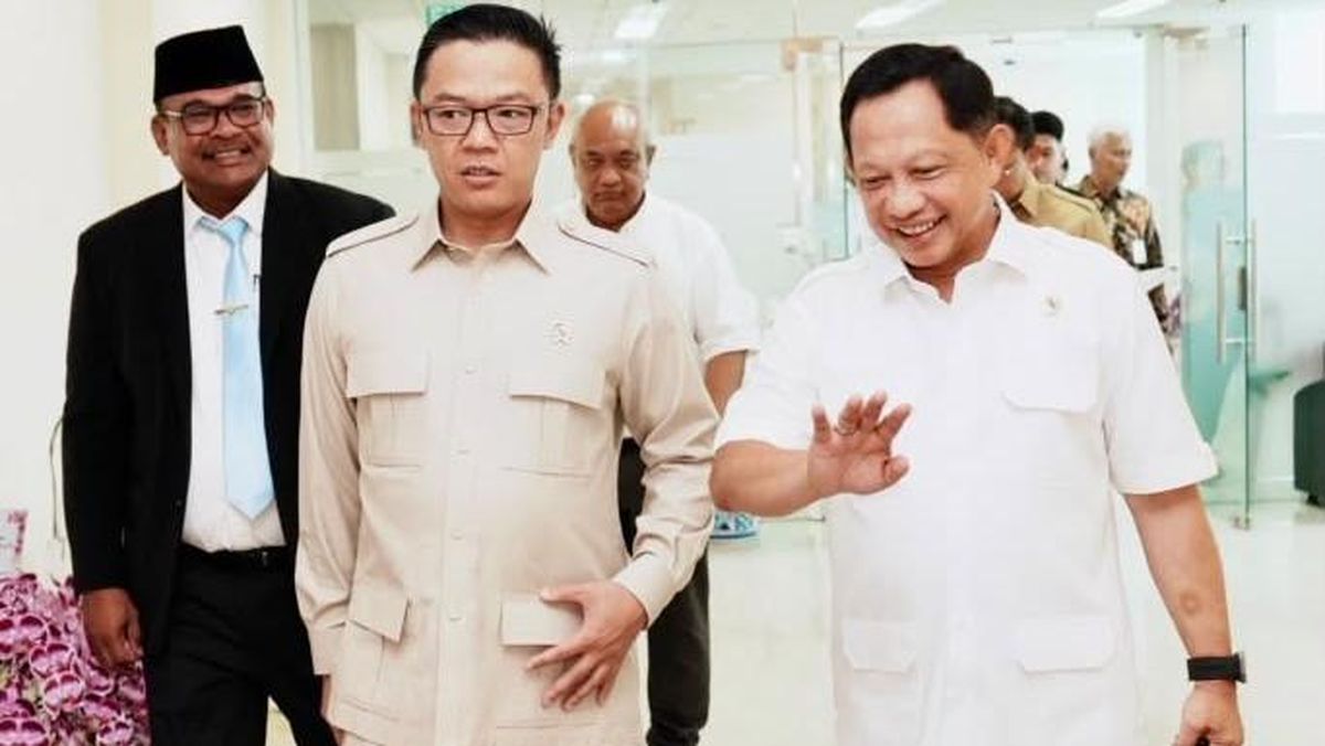 Survei IPO: Amran, Sugiono, hingga Tito Masuk Jajaran Menteri Kinerja Terbaik — NadiKabar.com