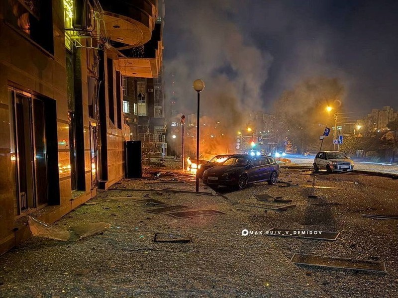 Firefighters work at the site of a household item shopping mall which was hit by Russian missile strikes, amid Russia's attack on Ukraine, in Kharkiv, Ukraine October 24, 2026. REUTERS/Sofiia Gatilova