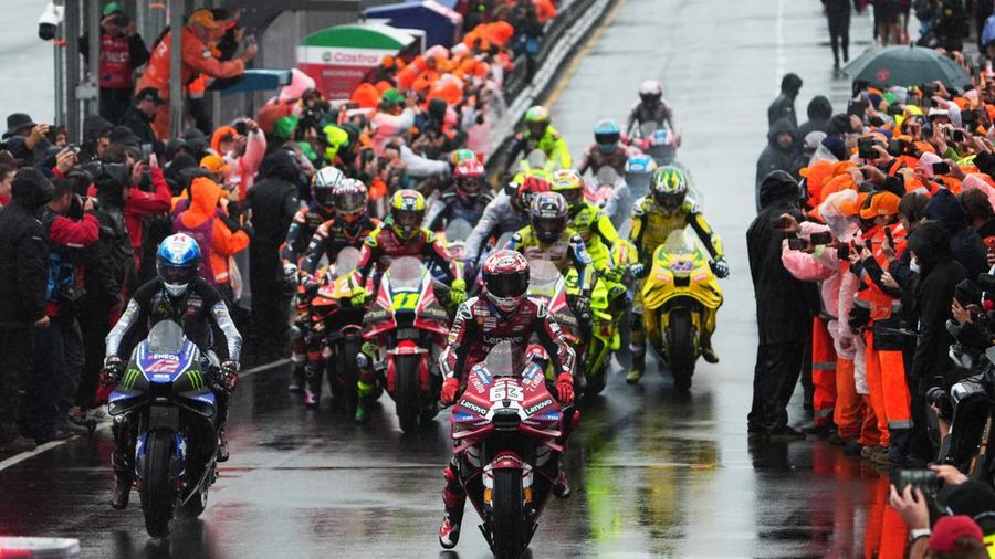 Balapan MotoGP Australia 2026 batal digelar karena hujan dan kabut yang membuat helikopter medis tidak bisa beroperasi. (REUTERS/Asanka Brendon Ratnayake)