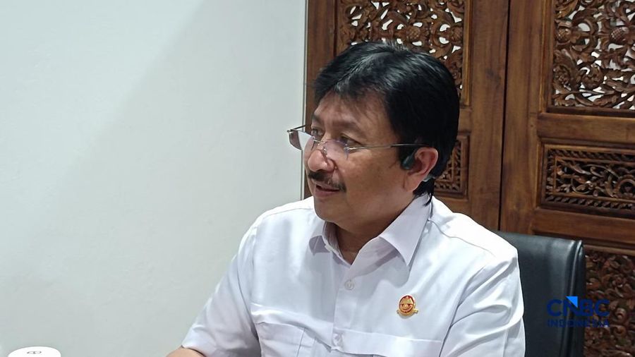 Direktur Jenderal Perhubungan Udara Kemenhub Lukman F. Laisa saat diskusi bersama Forwahub di Jakarta, Senin (26/10/2026). (CNBC Indonesia/Martyasari Rizky)