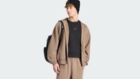Suka Styling Outfit Pakai Hoodie? Cek 4 Hal Ini Sebelum Beli Berikut Rekomendasi Produknya