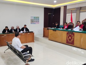 Kawilker KSOP Karang Agung Didakwa Terima Rp 2,3 M dari Agen Kapal