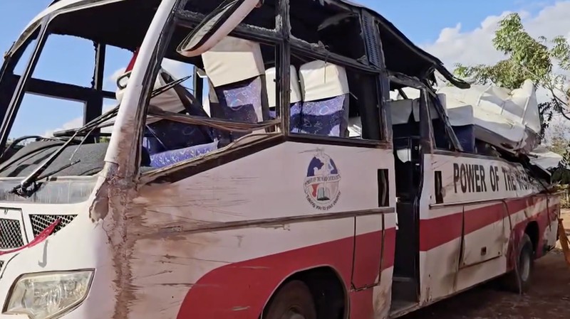 Kecelakaan maut terjadi di Jalan Raya Nairobi-Mombasa, Kenya, pada Minggu (25/10/2026).
